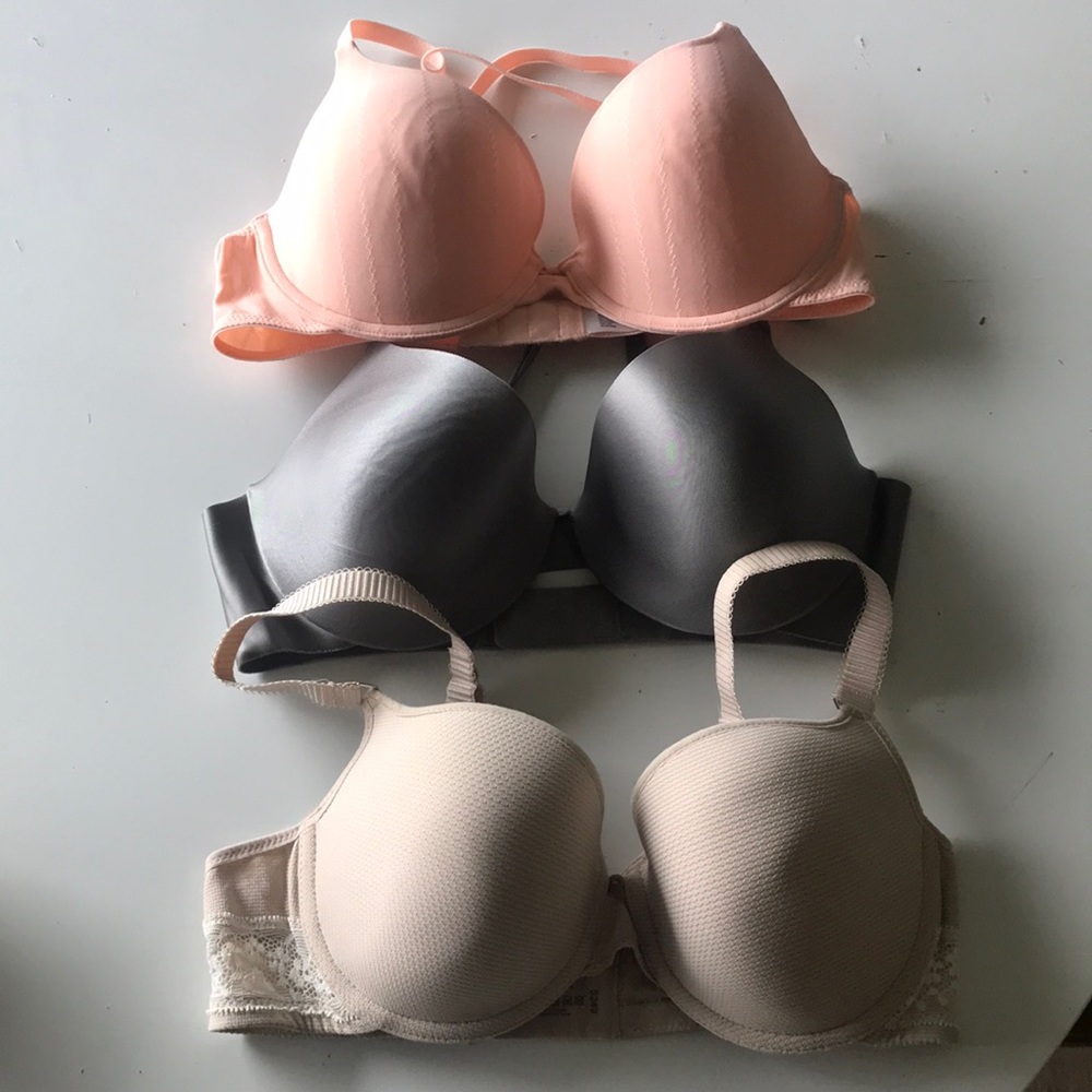 3 lot Like new bras 32D/34C